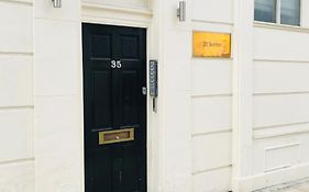 35 Swinton Street